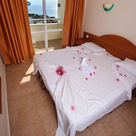 Tuntas Family Suites Kusadasi Kusadası Exterior foto