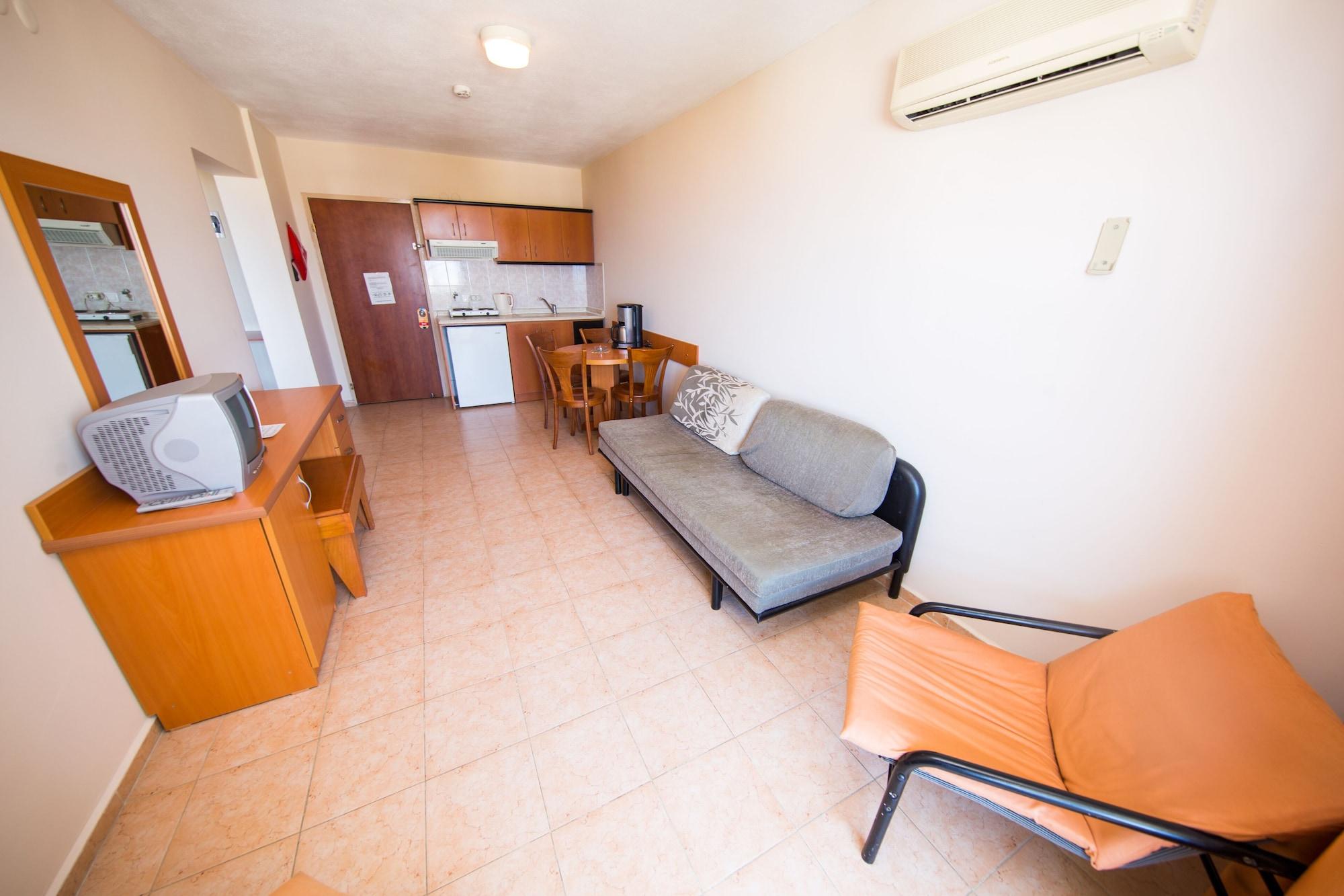 Tuntas Family Suites Kusadasi Kusadası Exterior foto