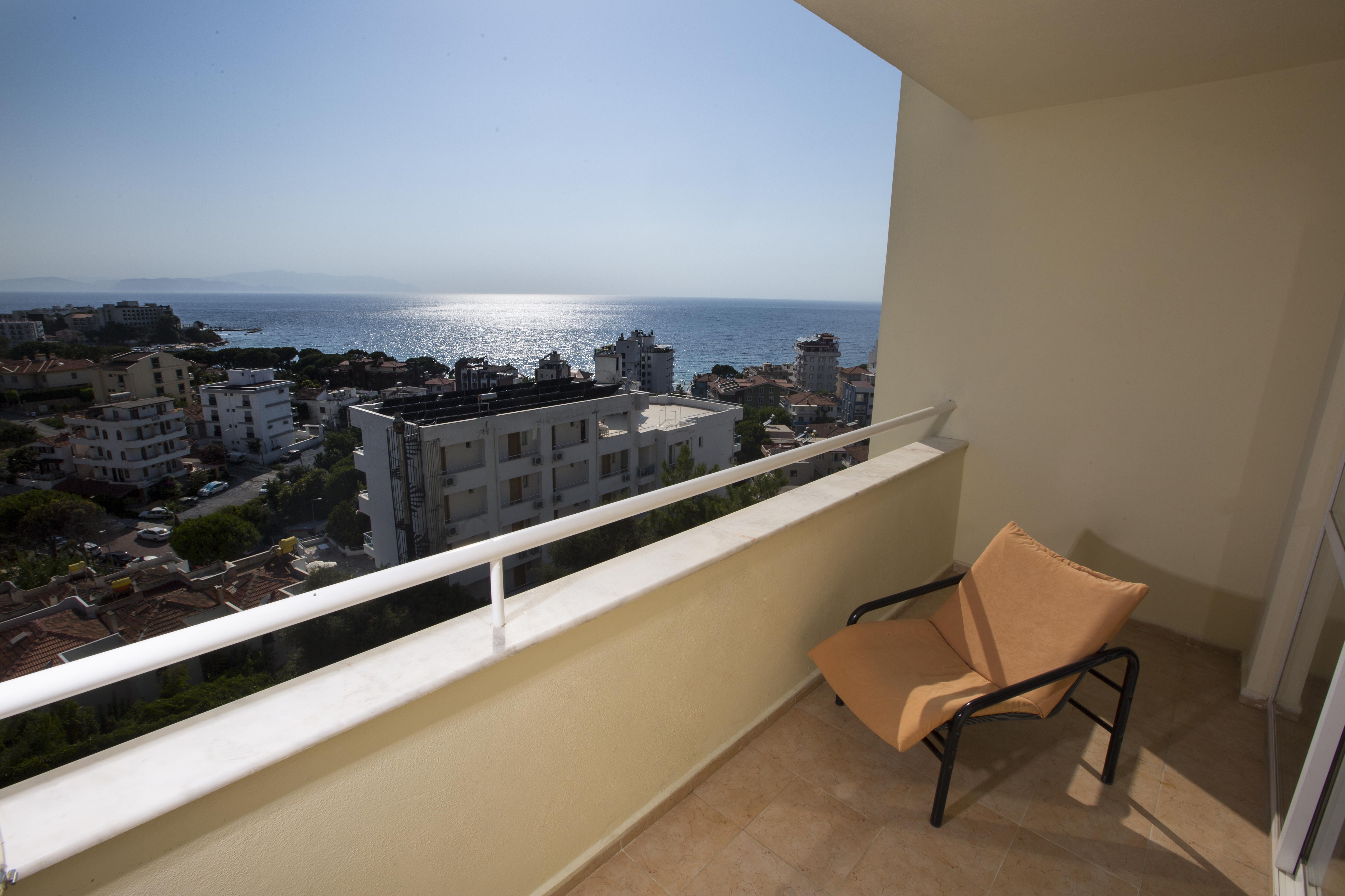 Tuntas Family Suites Kusadasi Kusadası Exterior foto