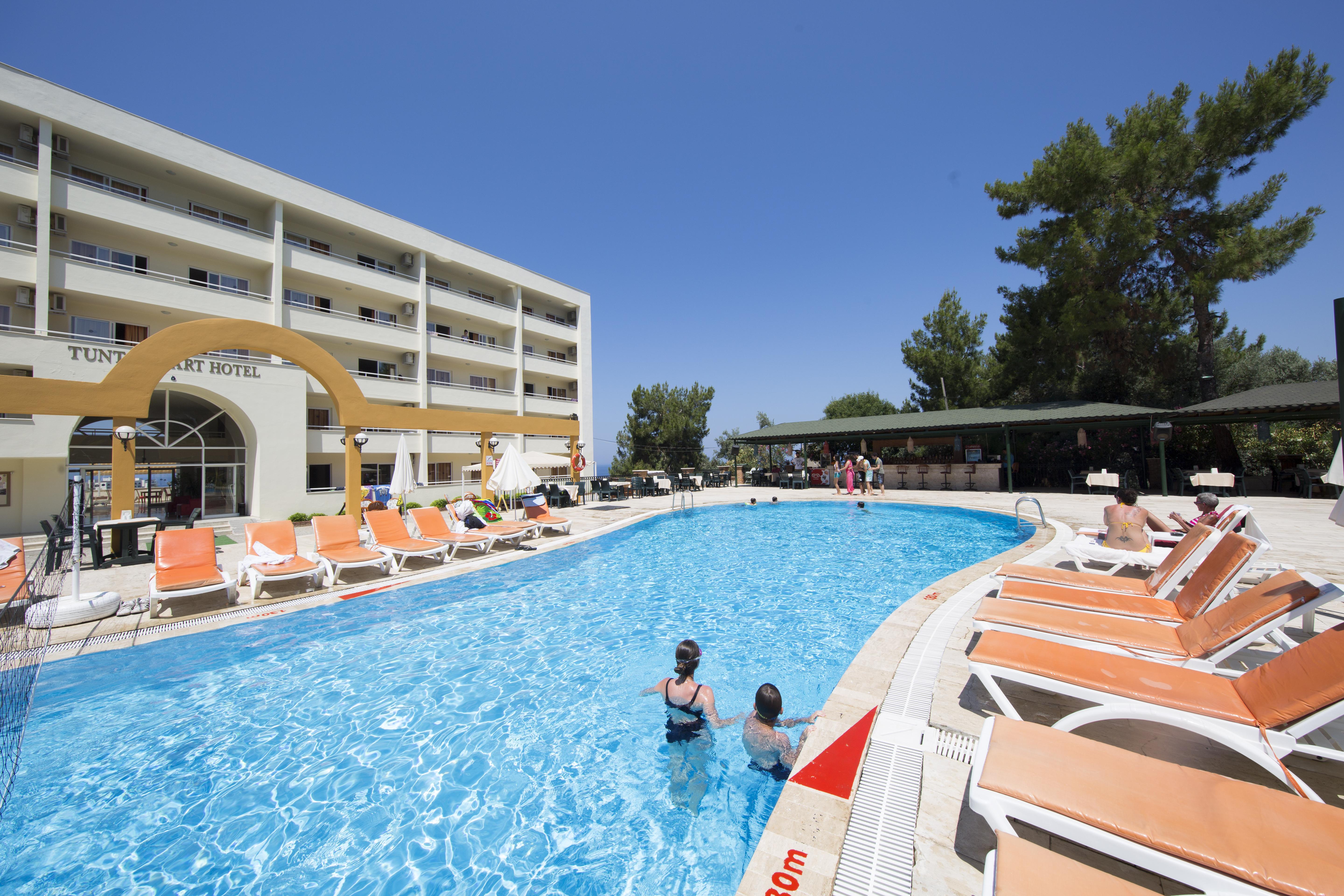 Tuntas Family Suites Kusadasi Kusadası Exterior foto