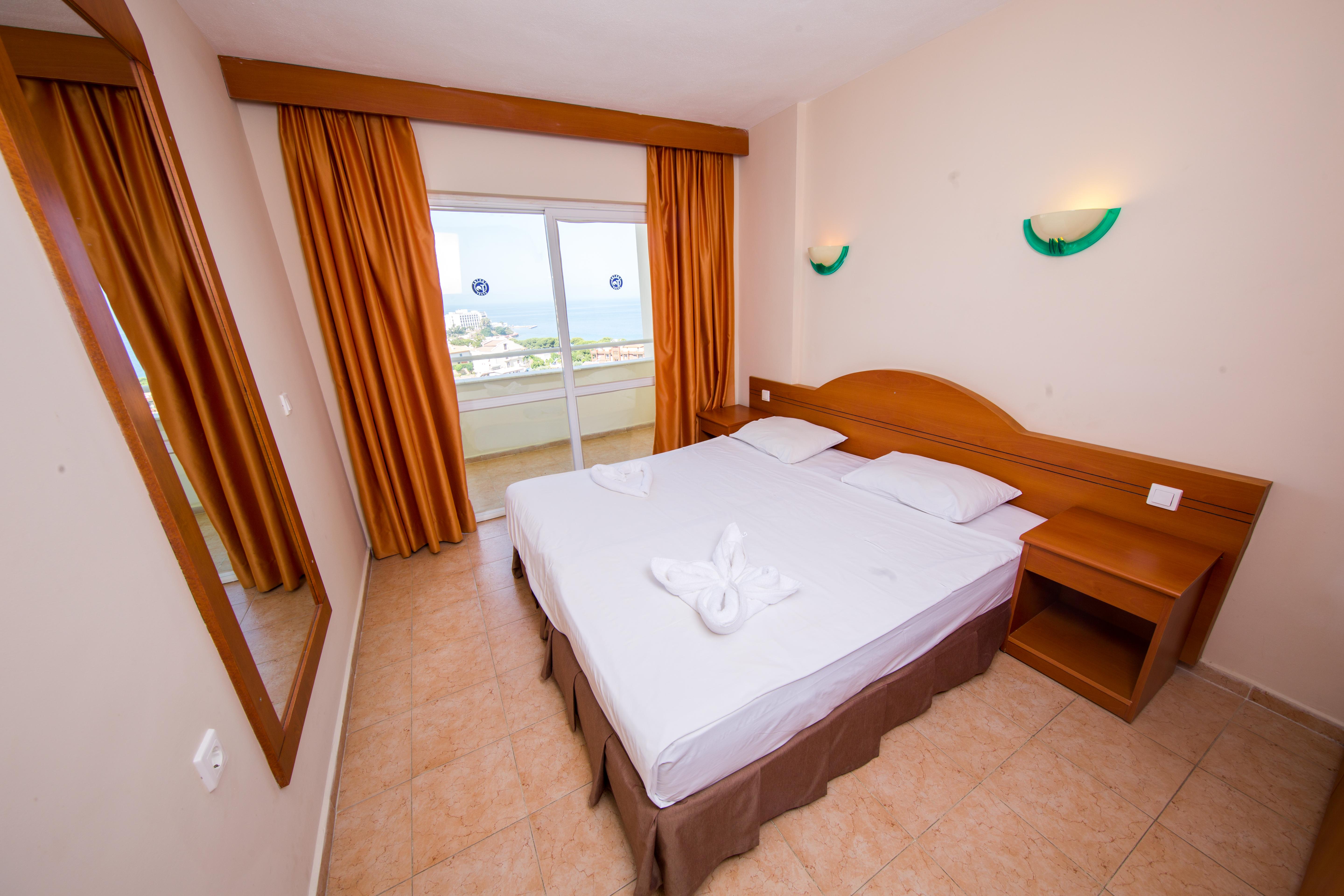 Tuntas Family Suites Kusadasi Kusadası Exterior foto